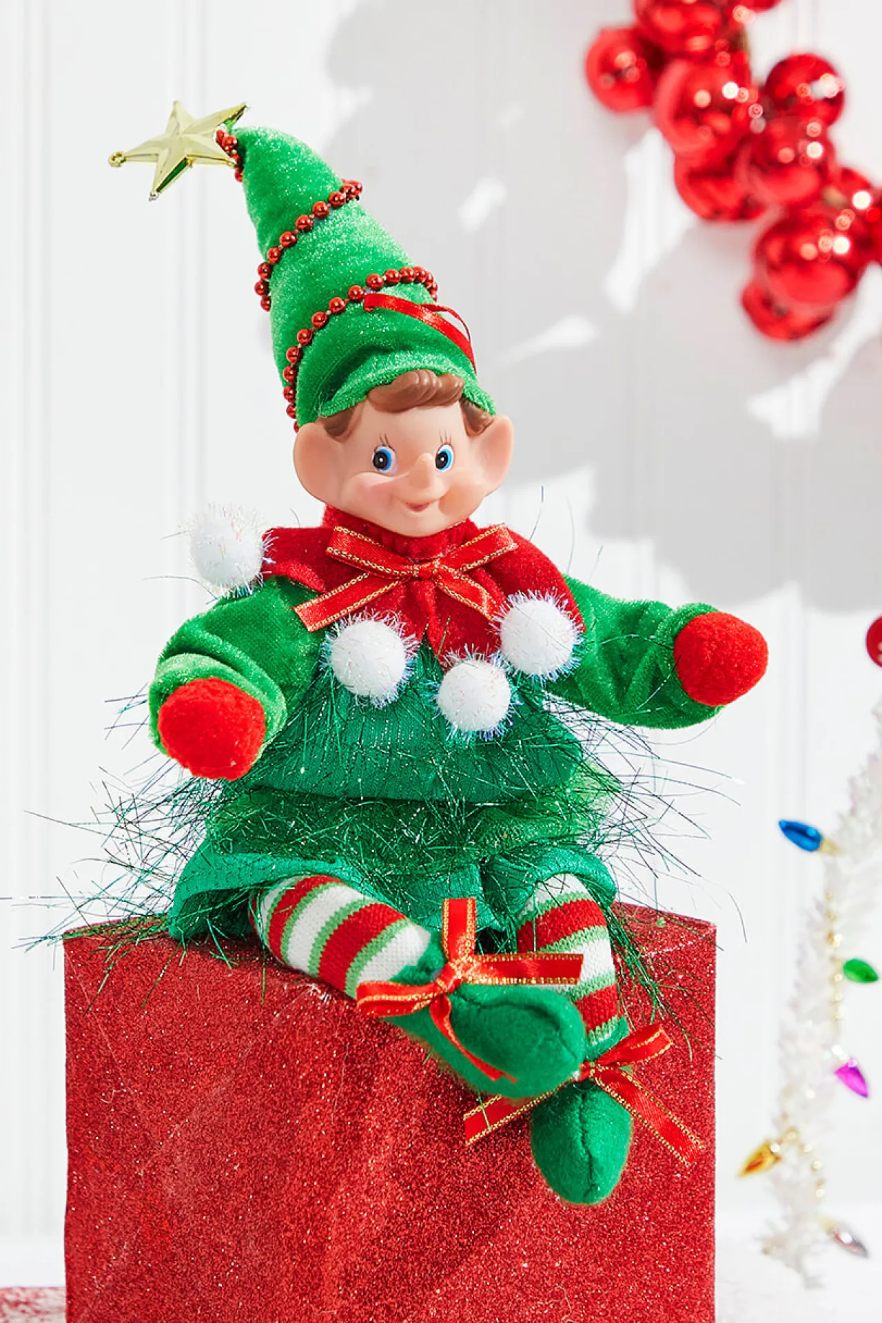 Discount Decorator's Warehouse 11" Bendable Elf With PomPom Ornament