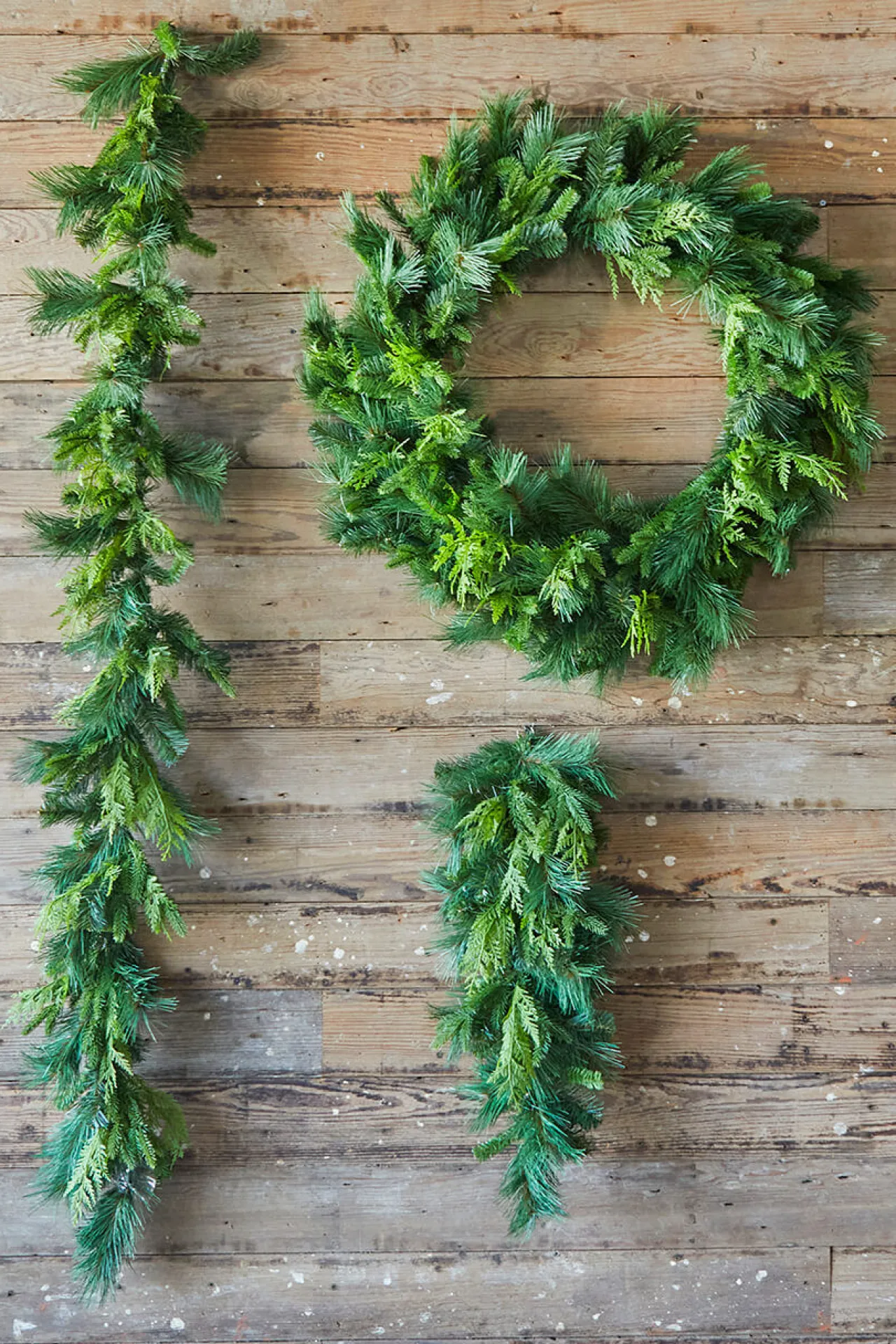 Sale Decorator's Warehouse 36" Bristle Pine With Natural Touch Evergreen Wreath