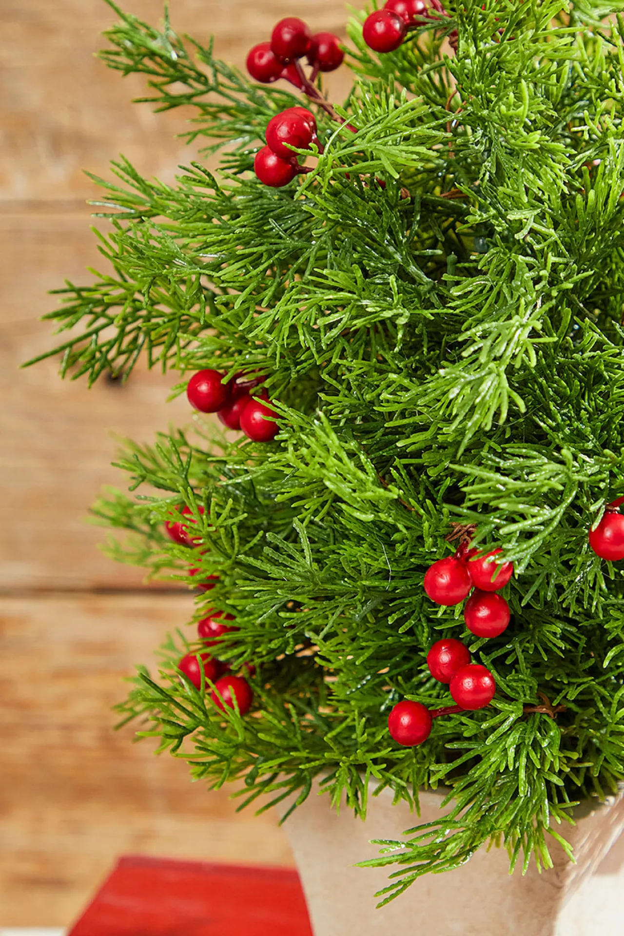 Clearance Decorator's Warehouse 14" Cedar Berry Tree