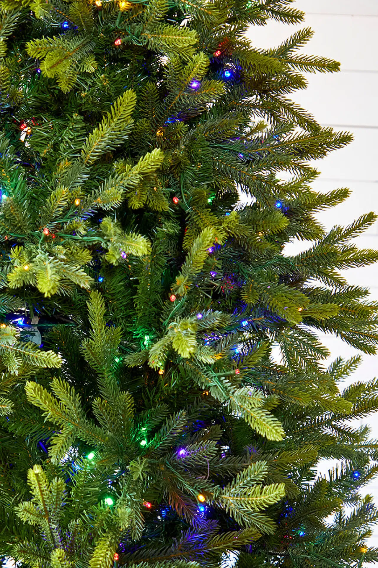 Best Decorator's Warehouse 7.5' Deluxe Trinity Pine Artificial Christmas Tree With 2000 Color-Changing Lights