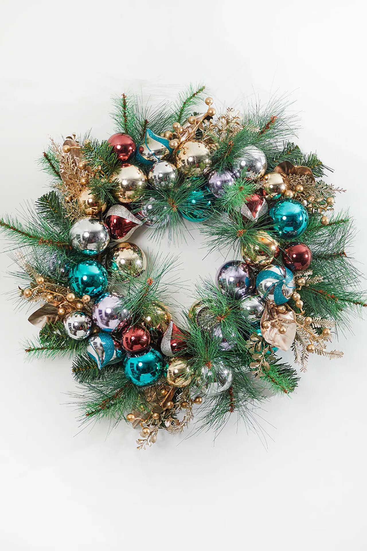 Clearance Decorator's Warehouse 24" Elegant Mixed Wreath