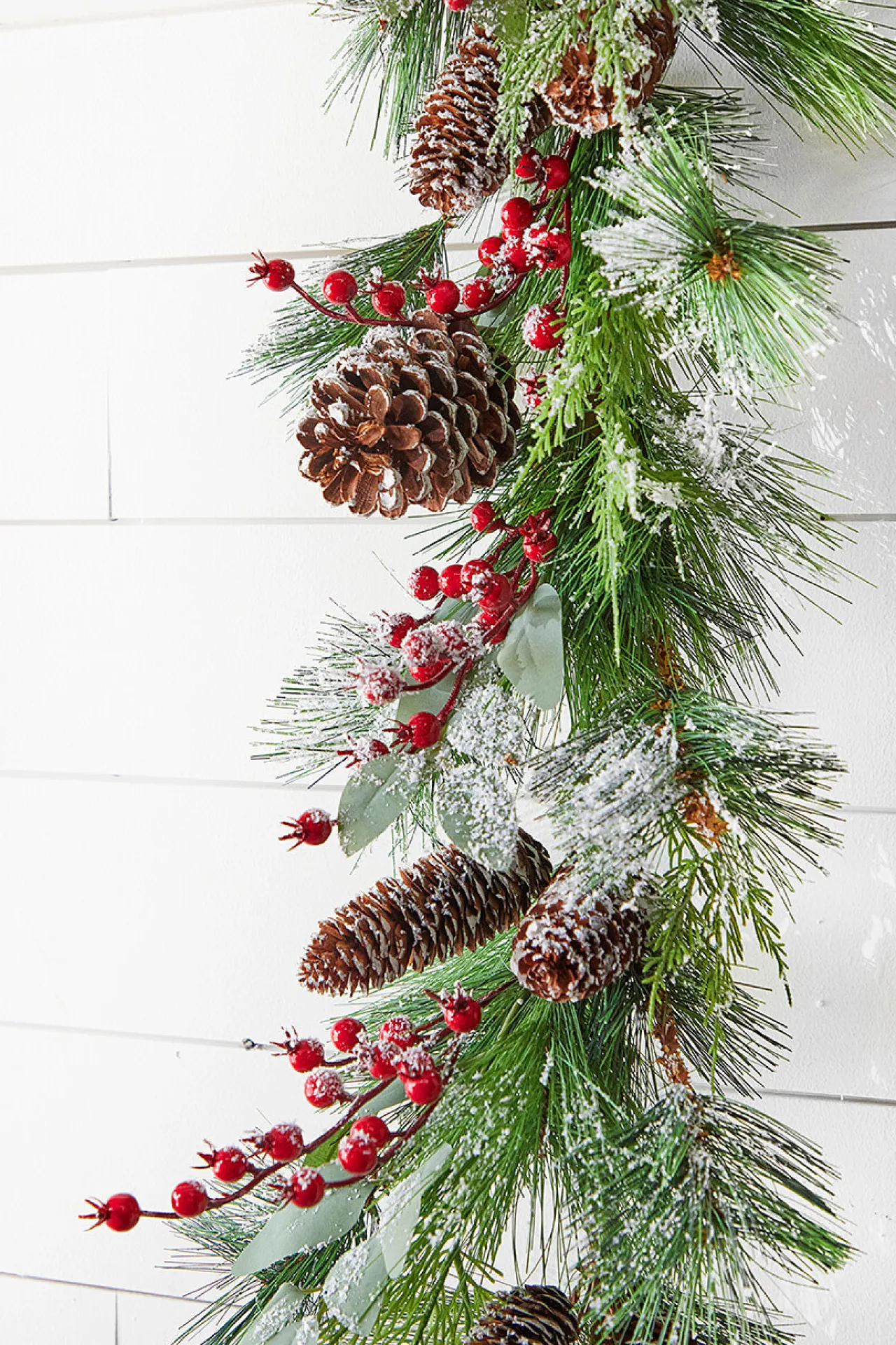 Online Decorator's Warehouse 5' Frost Pine Berry Garland