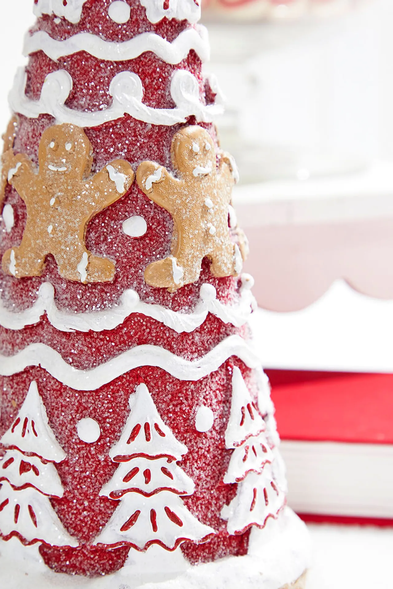 Best Decorator's Warehouse 14" Gingerbread Resin Tree