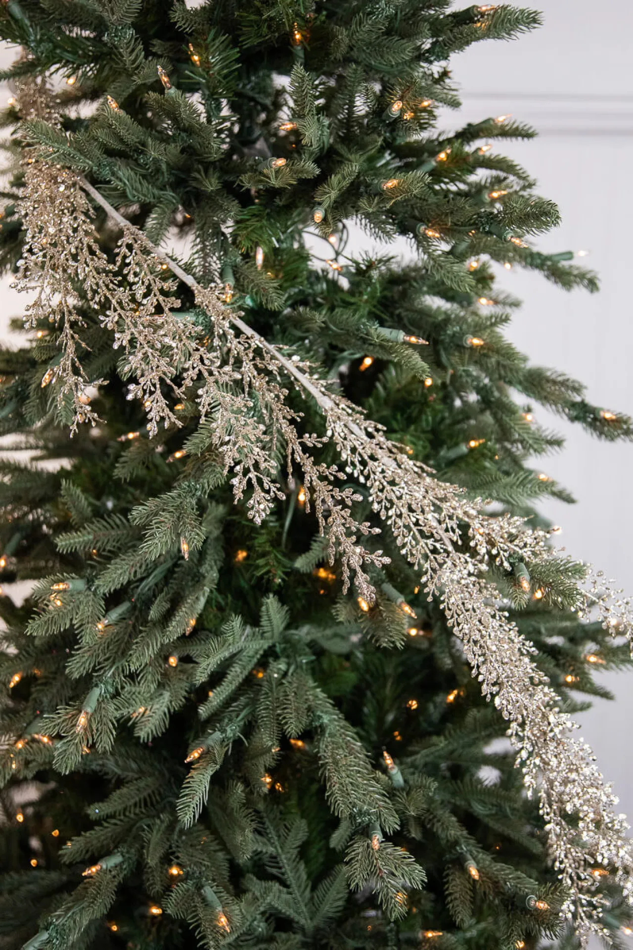 Decorator's Warehouse 48" Glitter/Sequin Artemisia Garland