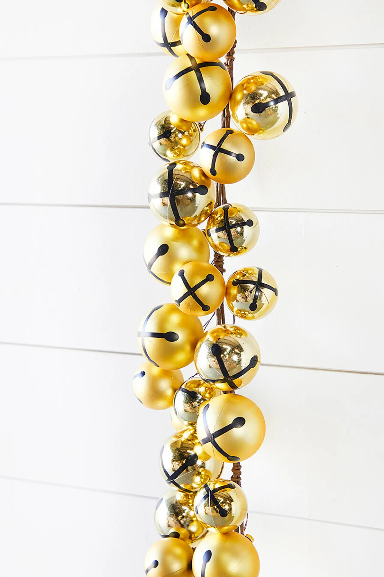Outlet Decorator's Warehouse 5’ Holiday Gold Jingle Bells Garland