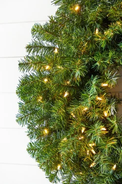 Clearance Decorator's Warehouse 30" Norway Pine Wreath LED