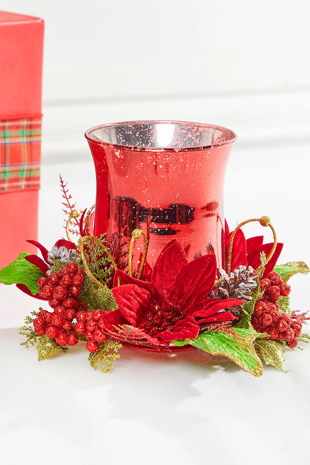 Sale Decorator's Warehouse 6" Poinsettia & Pine Centerpiece