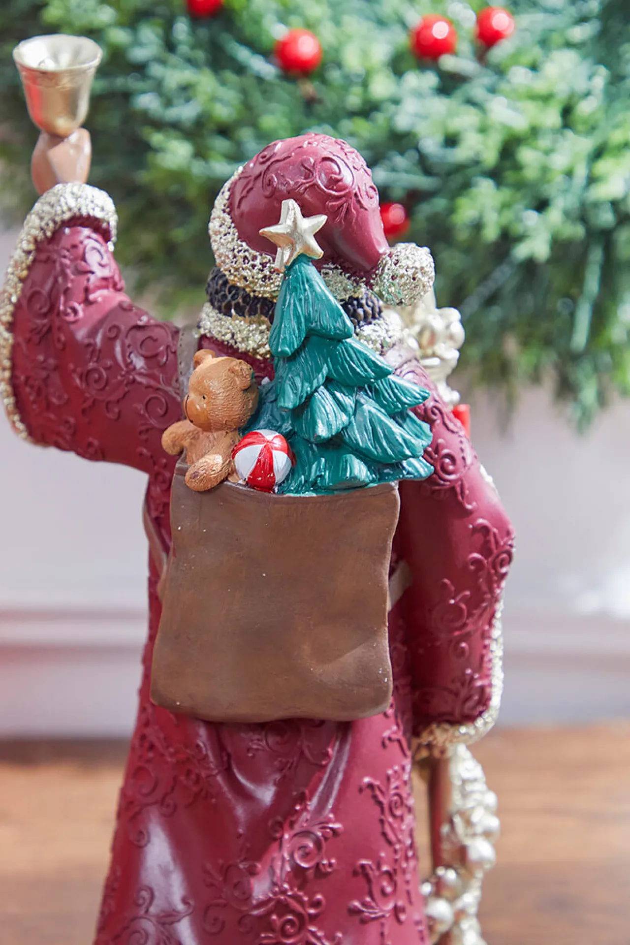 Discount Decorator's Warehouse 12.3” Resin African American Santa Figurine