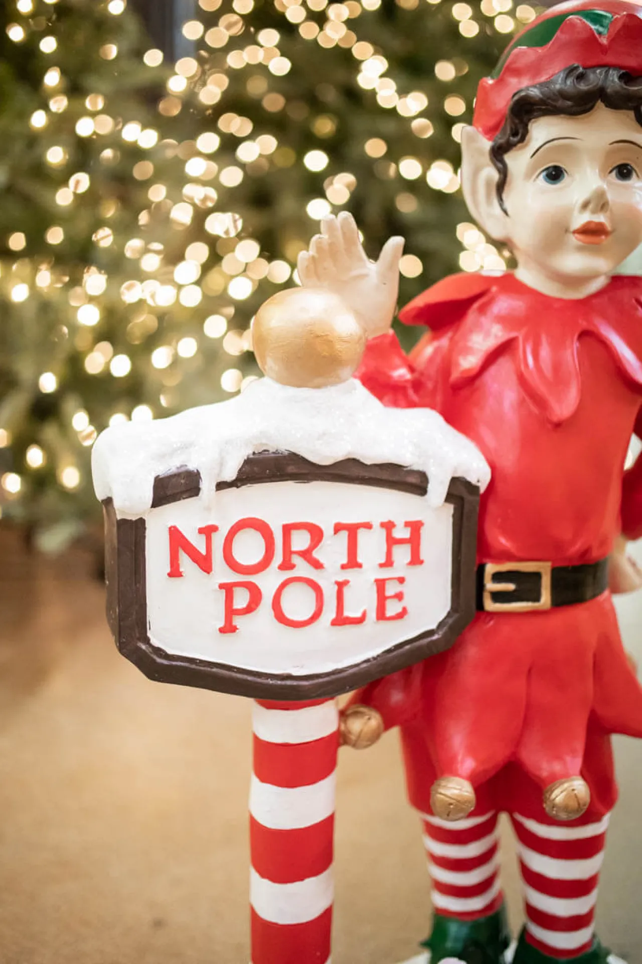 Decorator's Warehouse 36" Resin Elf With North Pole Sign