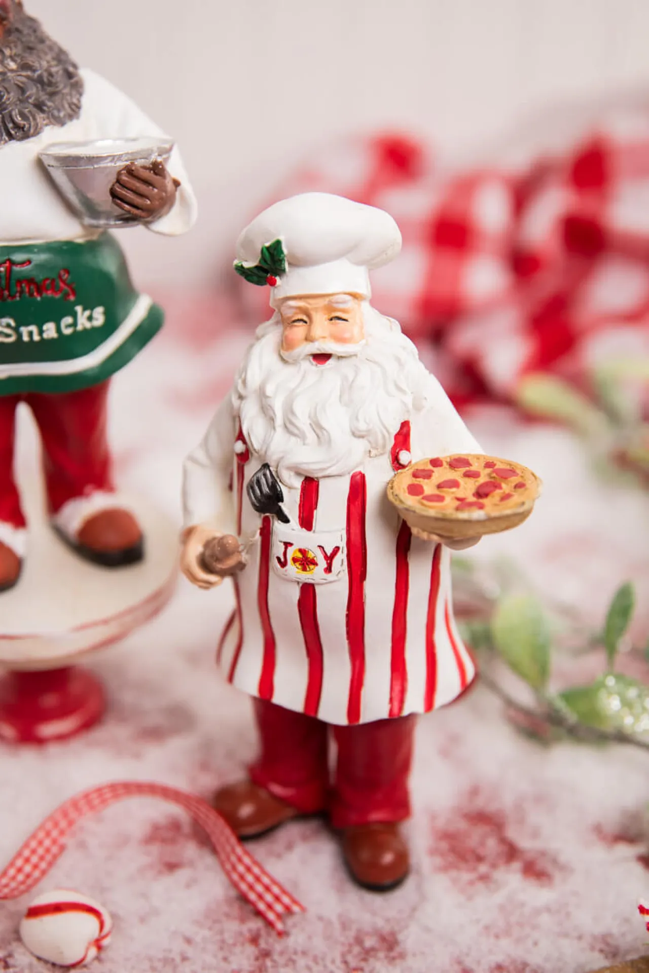 Sale Decorator's Warehouse 8" Resin Holiday Chef Santa