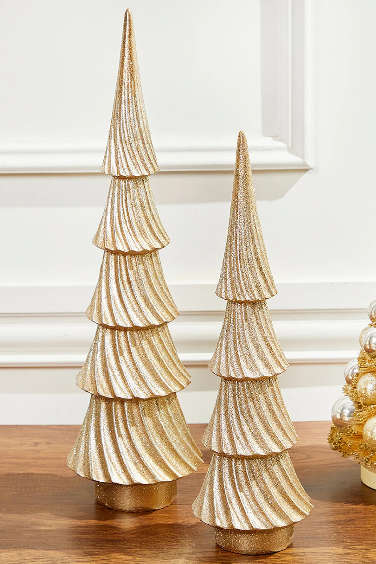 Best Decorator's Warehouse 17" Resin Modern Tree