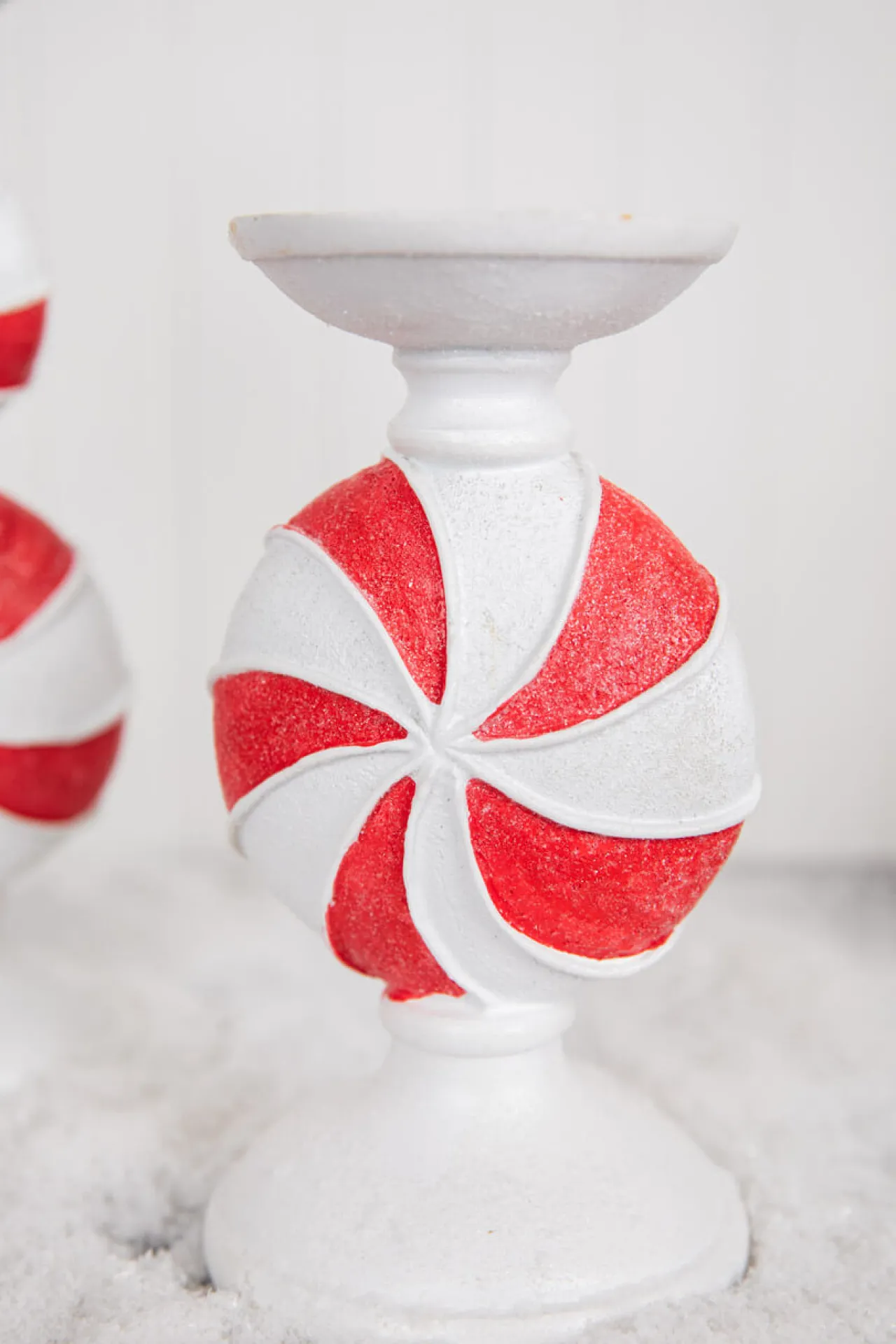 Hot Decorator's Warehouse 9” Resin Peppermint Candy Candle Holder