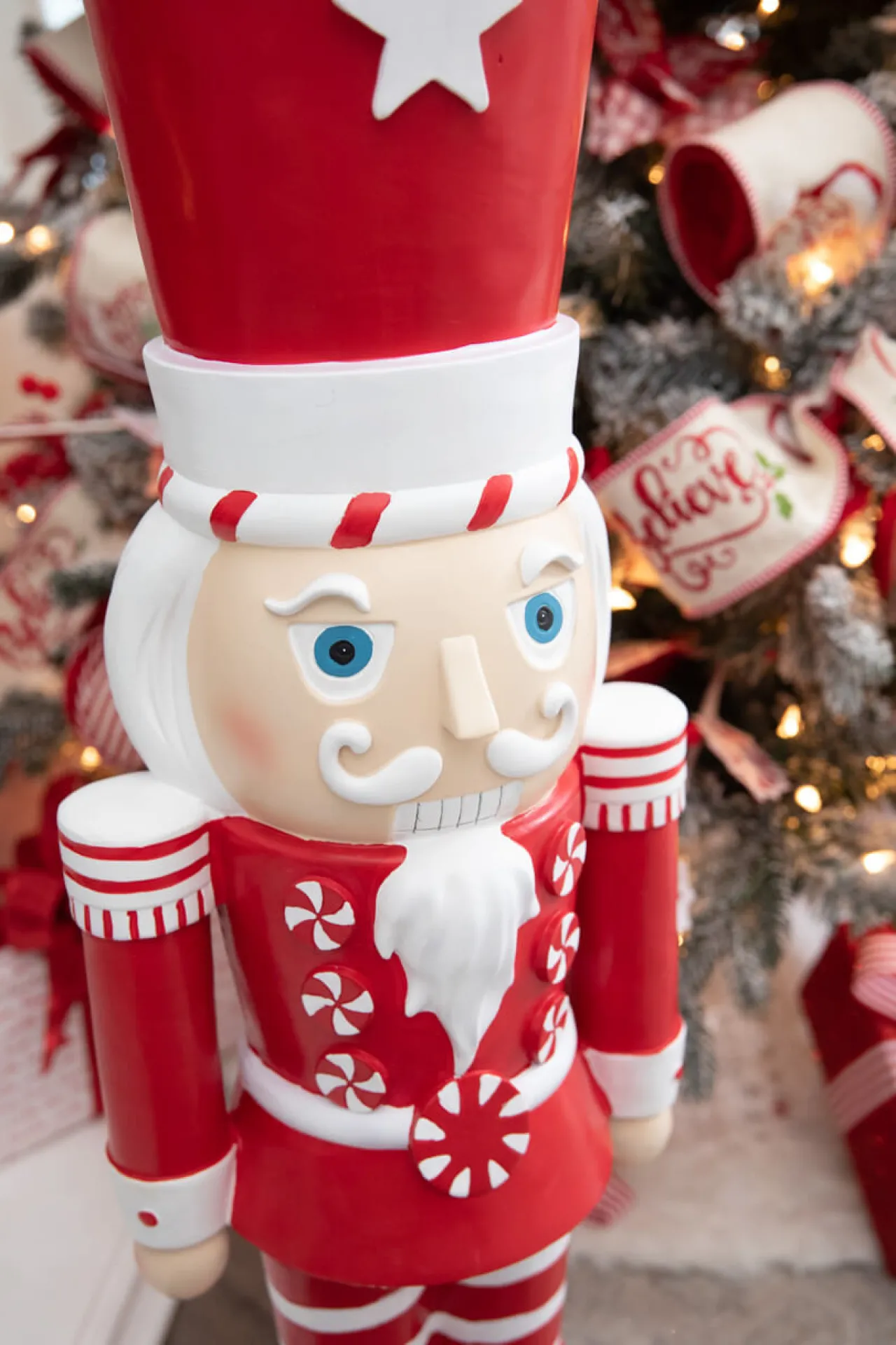 Hot Decorator's Warehouse 35.8” Resin Red And White Peppermint Nutcracker Decoration