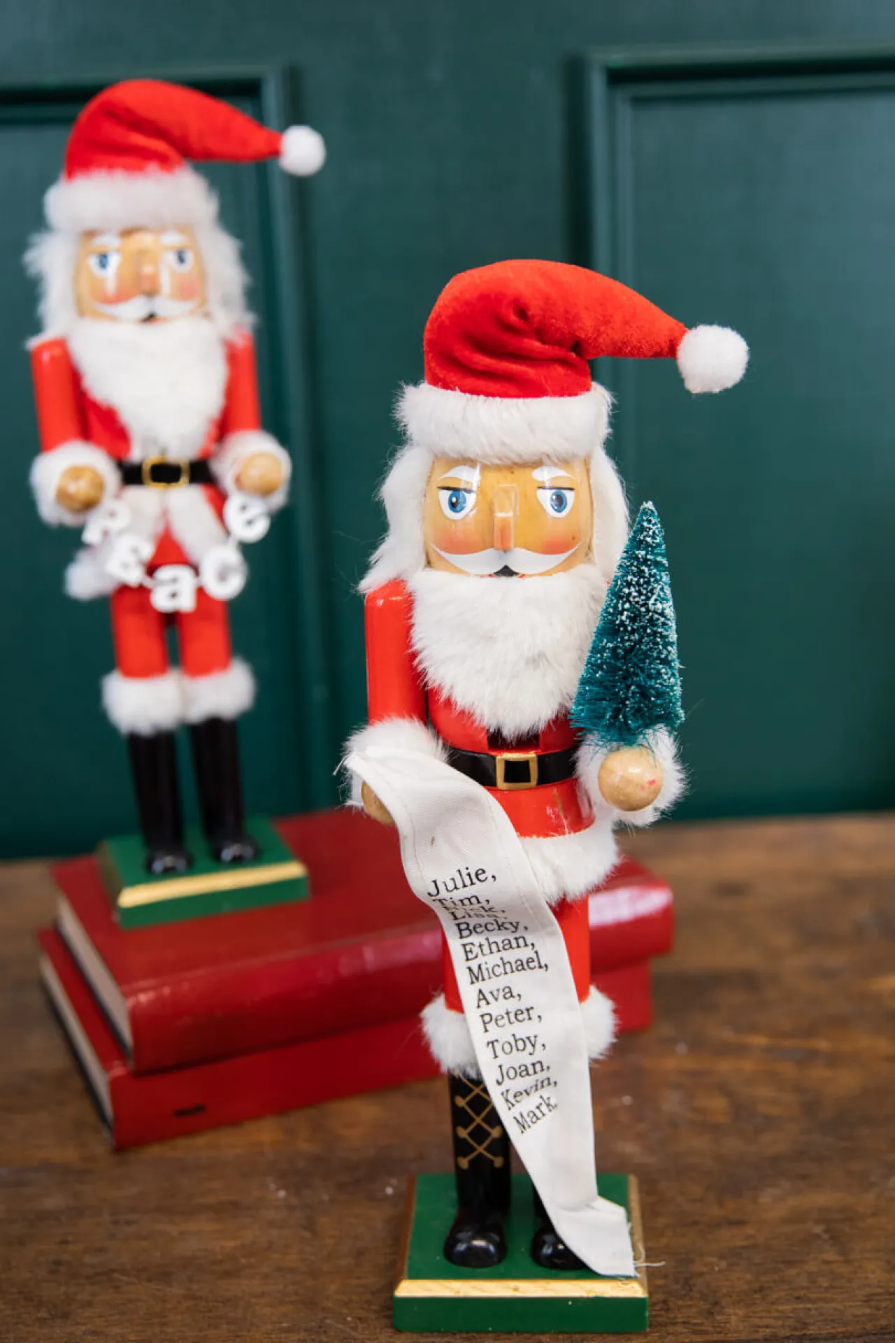 Outlet Decorator's Warehouse 15" Santa Nutcracker With List & Tree