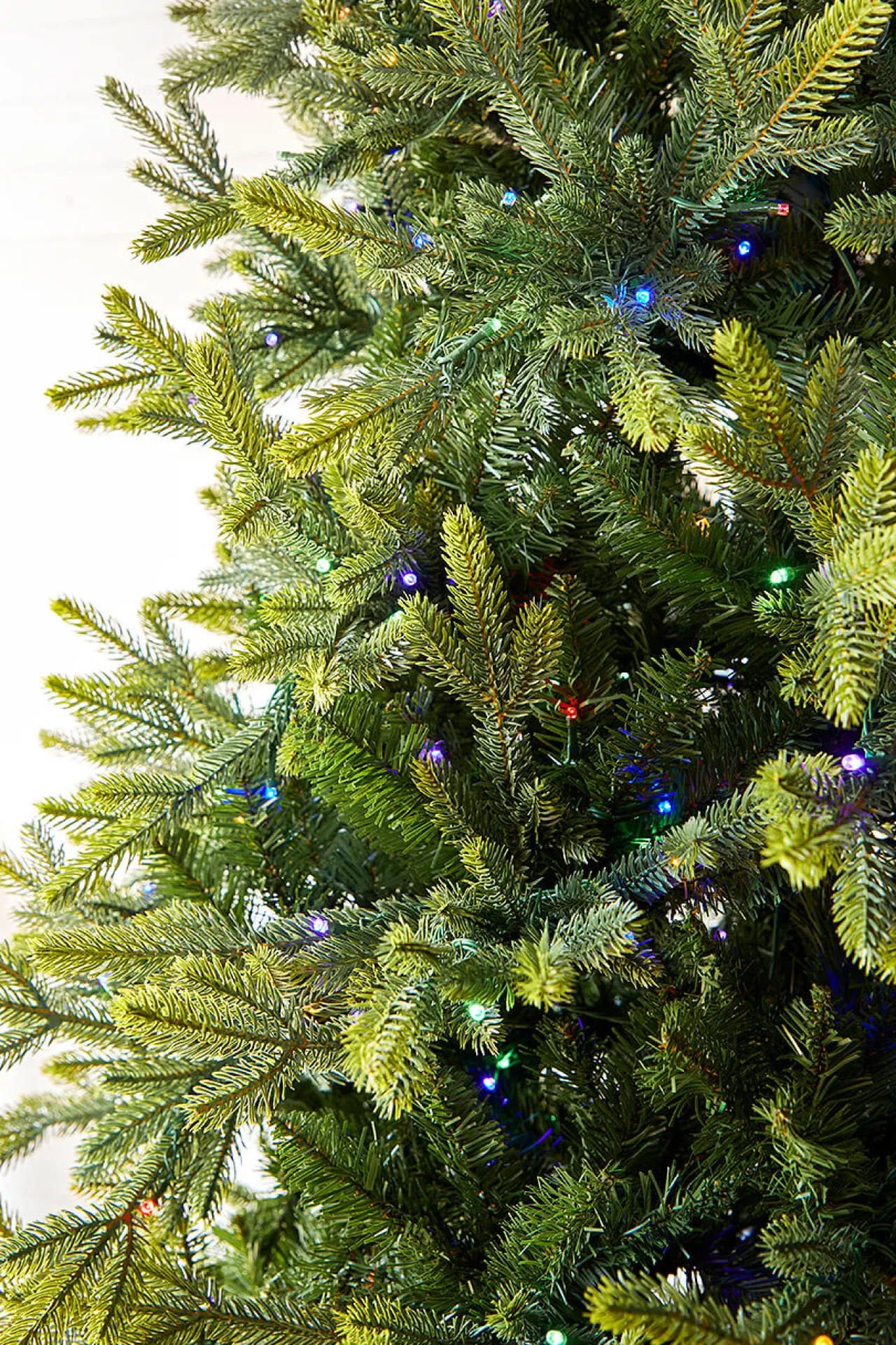 Clearance Decorator's Warehouse 9' Slim Trinity Pine Artificial Christmas Tree With 1150 Color-Changing Lights
