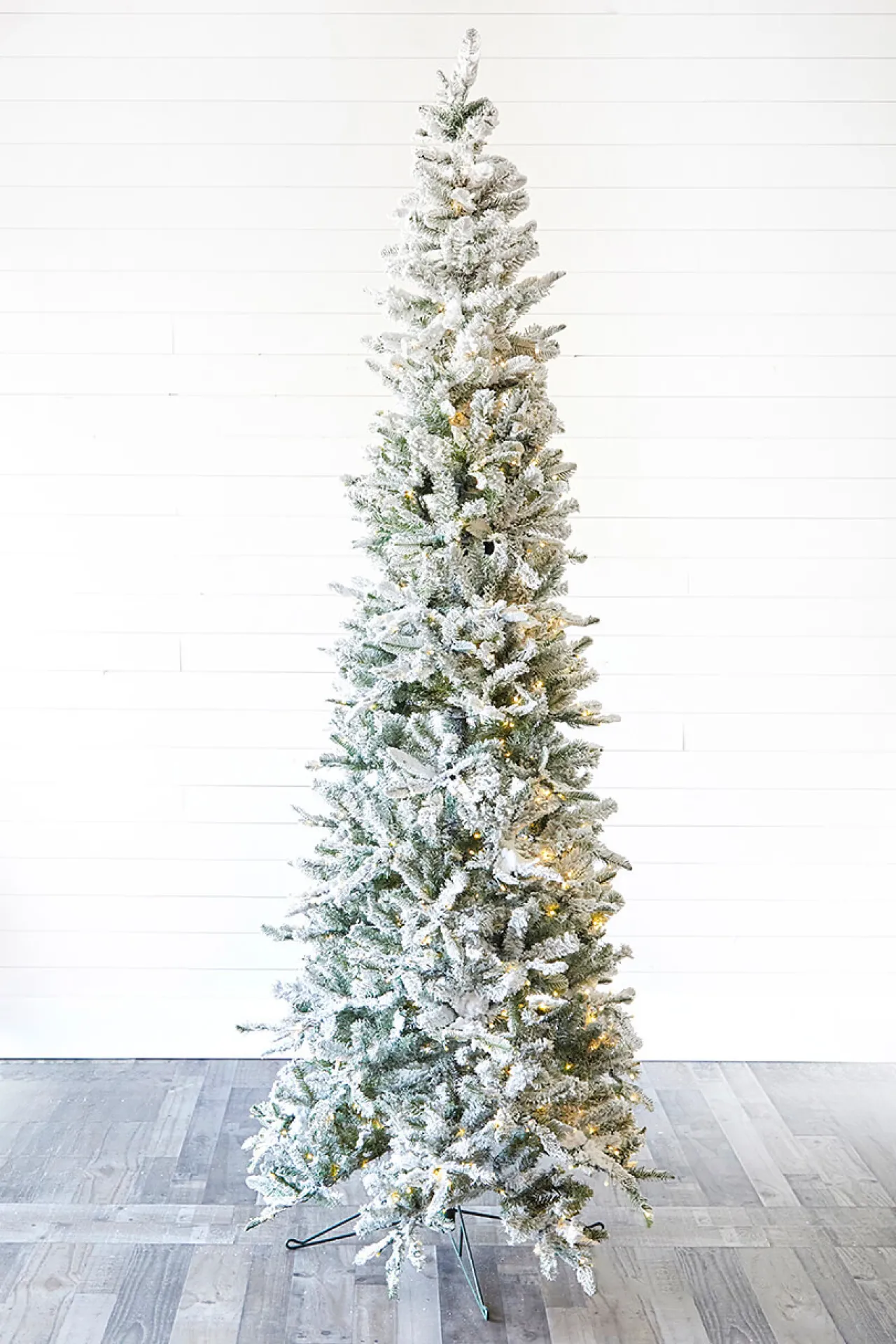 Best Decorator's Warehouse 9' Snowcrest Pencil Pine Artificial Christmas Tree With 700 Color-Changing Lights