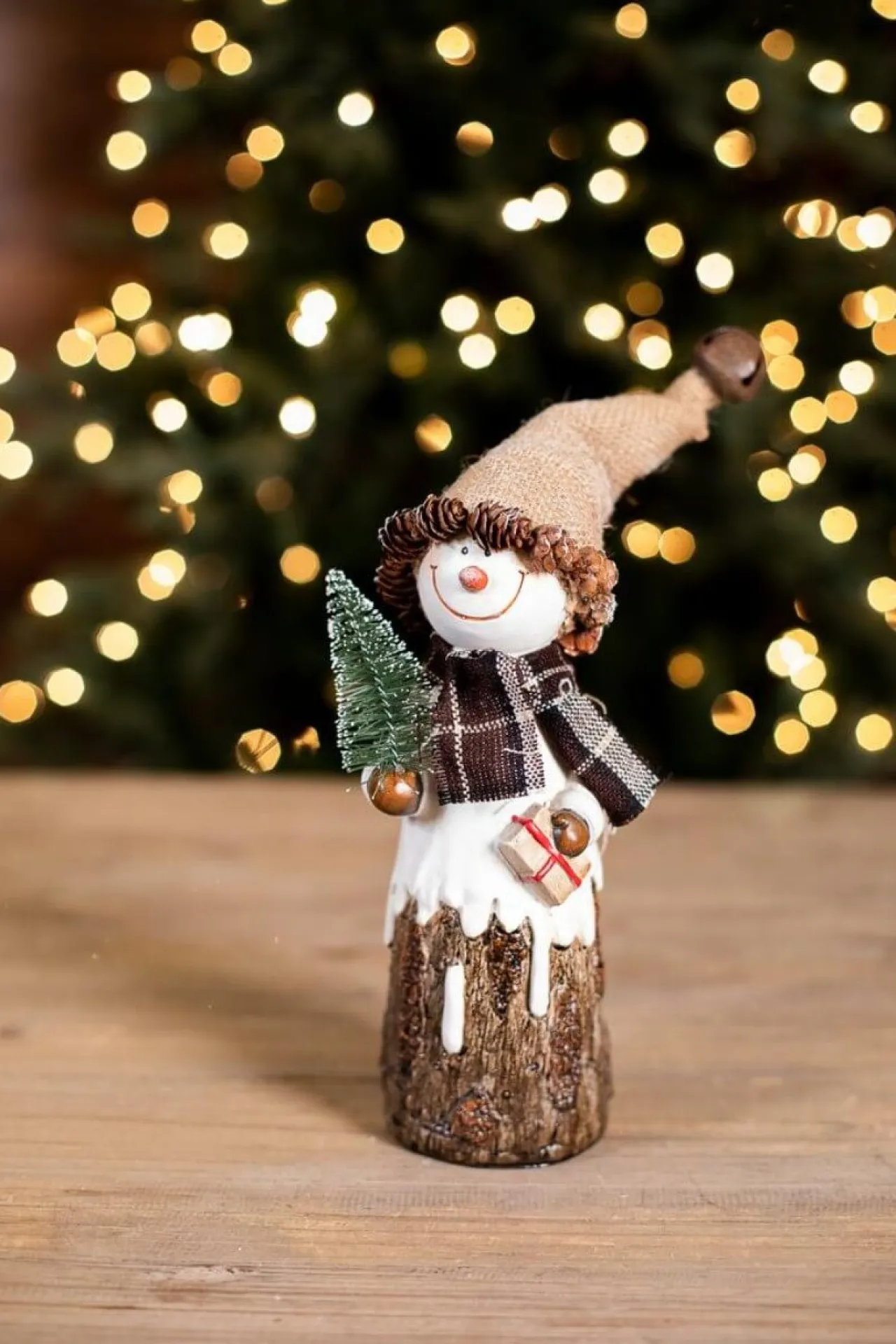 Hot Decorator's Warehouse Resin Burlap Hat Snowman