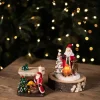Clearance Decorator's Warehouse Resin Light Up Santa Mantle Scene