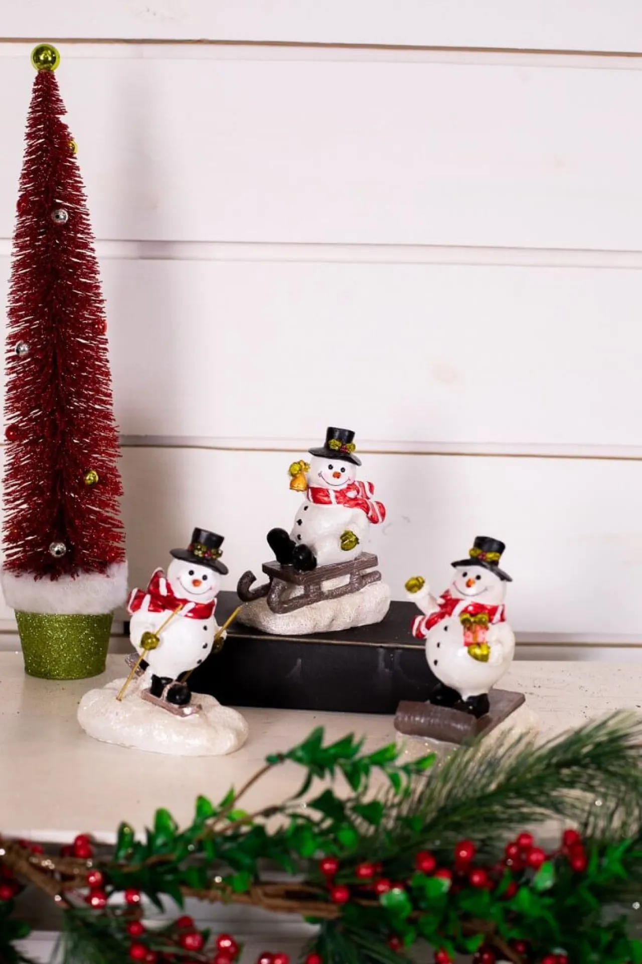 Sale Decorator's Warehouse Resin Playing Jolly Snowman